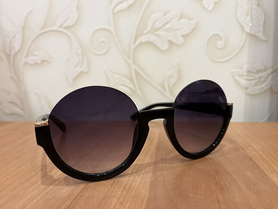 Сонцезахисні окуляри