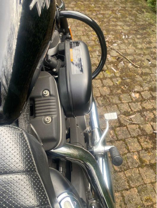 Harley-Davidson Sportster 883 - Excelente estado