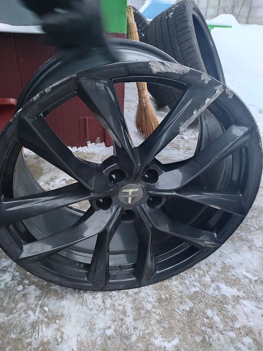 Диски R20 на Tesla model s