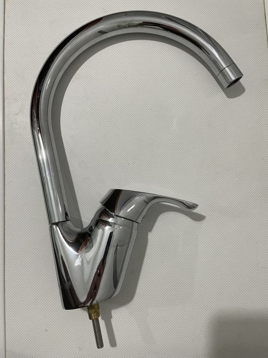 Змішувач на кухню  Ideal Standard  Німеччина Новий.