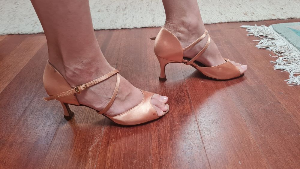 Buty skórzane-aksamitne do tańca
