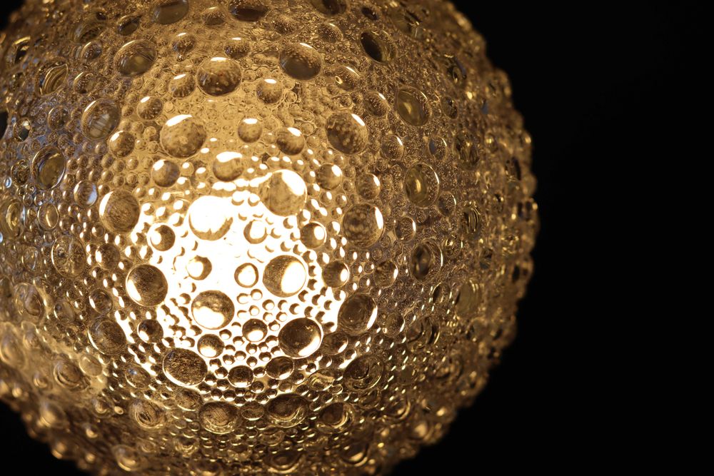 Plafon - kinkiet - kula we wzorki Bubbles - na podstawie bakelitowej