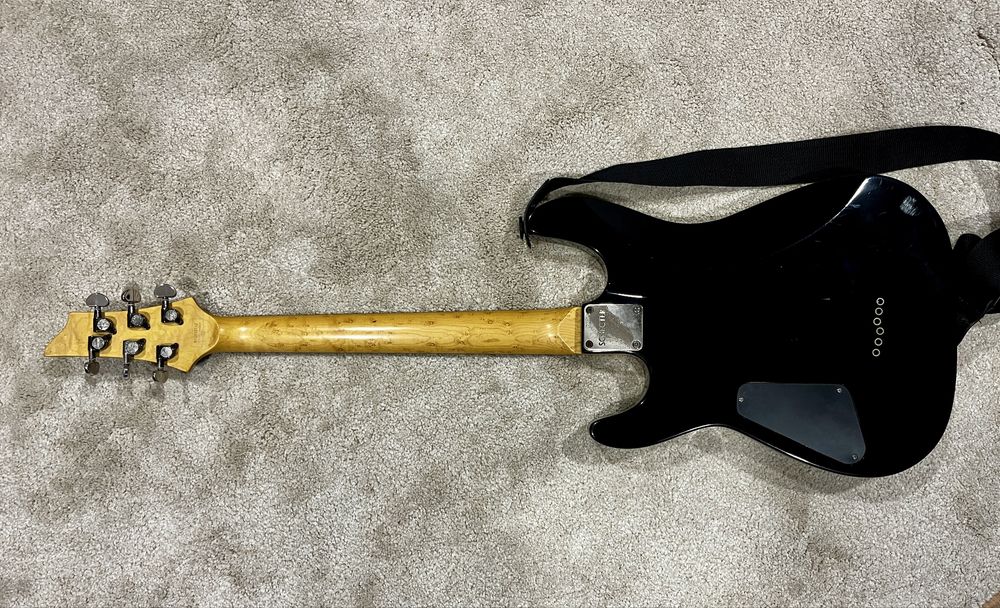 Guitarra Schecter Omen 6