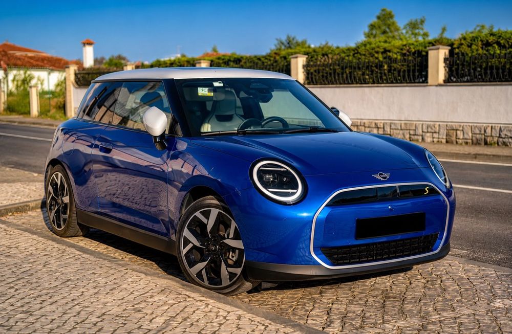 MINI 3 Portas Cooper SE Favoured XL