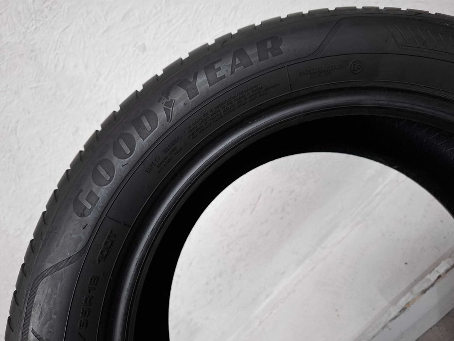 1x 235/55R18 Goodyear Vector 4seasons G3 6,1mm 25r.