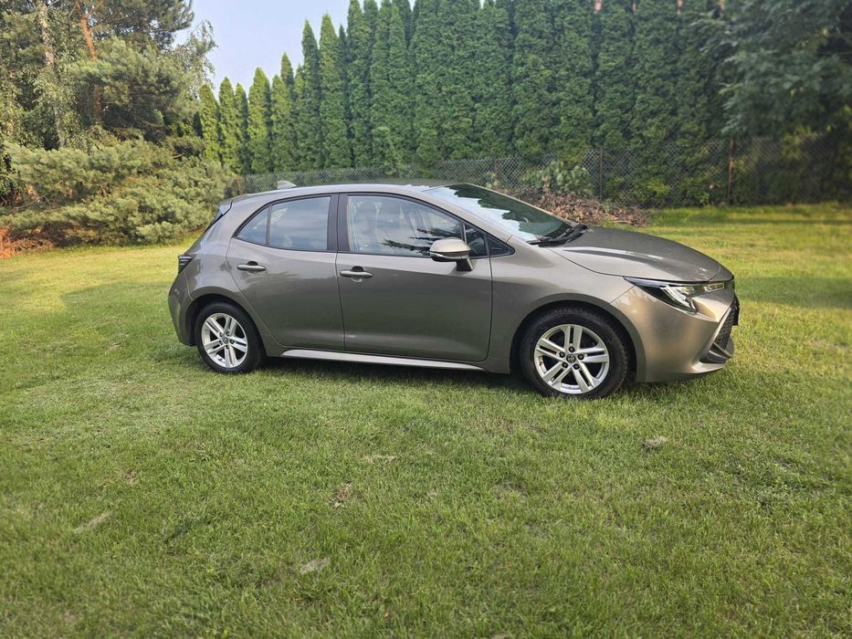 Toyota Corolla hatchback 1.8 hybrid
