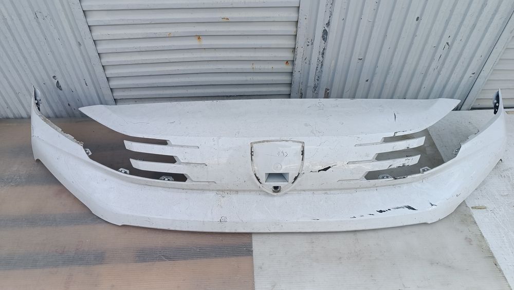 Vendo parachoque de frente Peugeot expert ano 2024