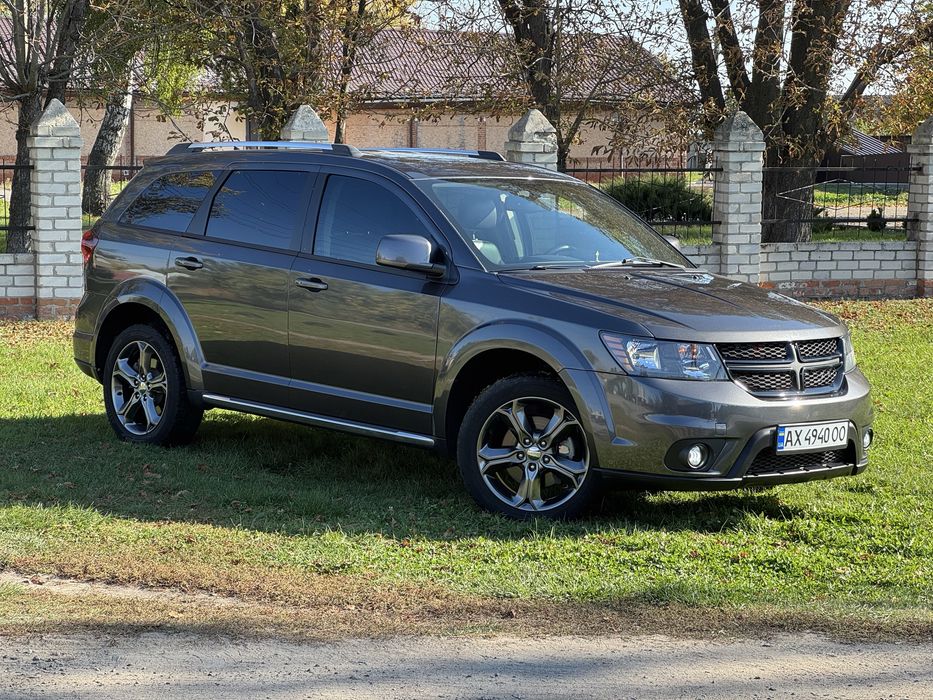 Dodge Journey 2016  с двигателем 2.4 л в комплектации Crossroad