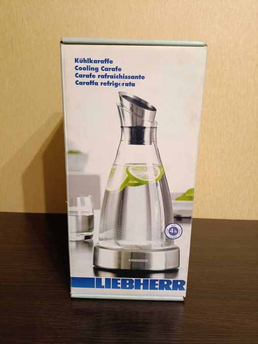 Графін із кришкою для вина Liebherr з системою охолодження 1л