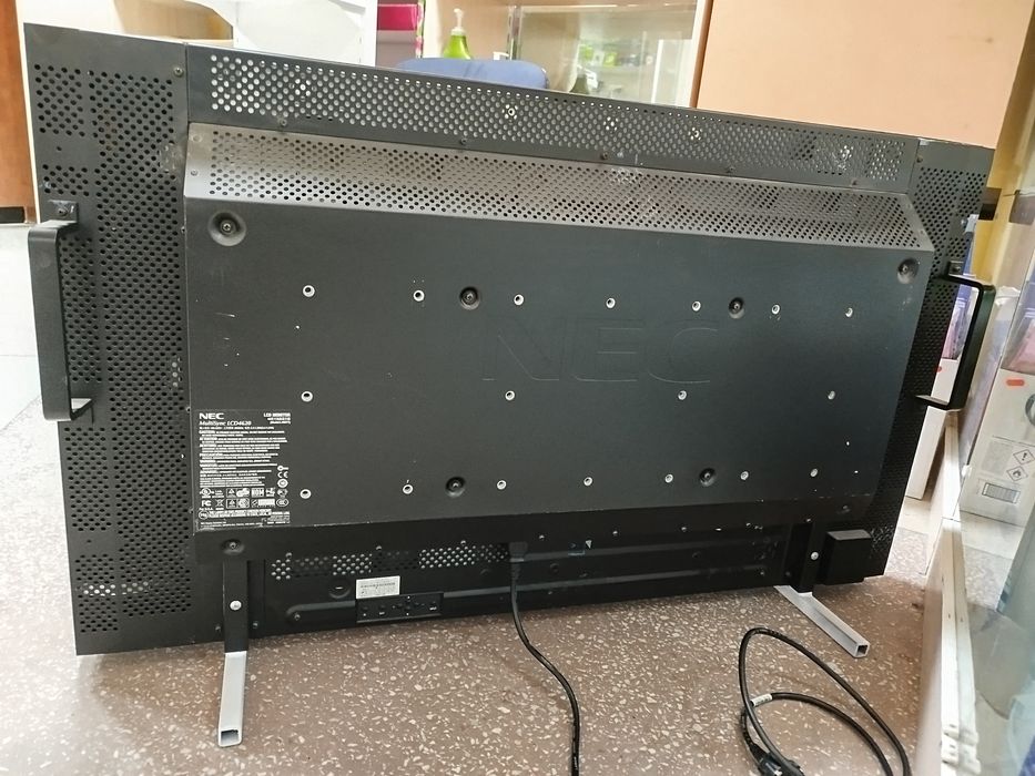 Б.в. монітор 46" nec lcd4620