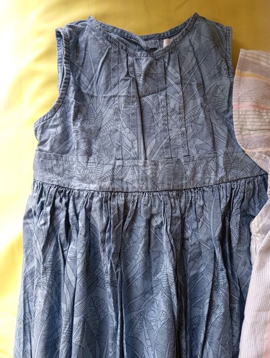 2 vestidos verão 4/5 anos