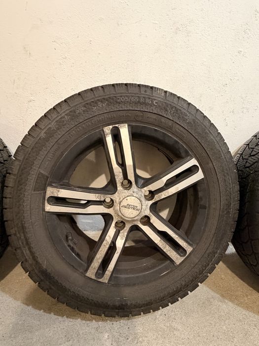 Felgi aluminiove Inter Action Vw t6/t5 opony zima
