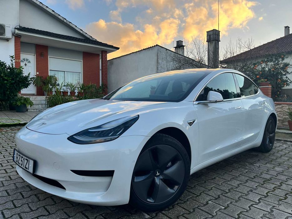 Tesla Model 3 Standard  Range PLUS  IMPECÁVEL (16700+IVA)