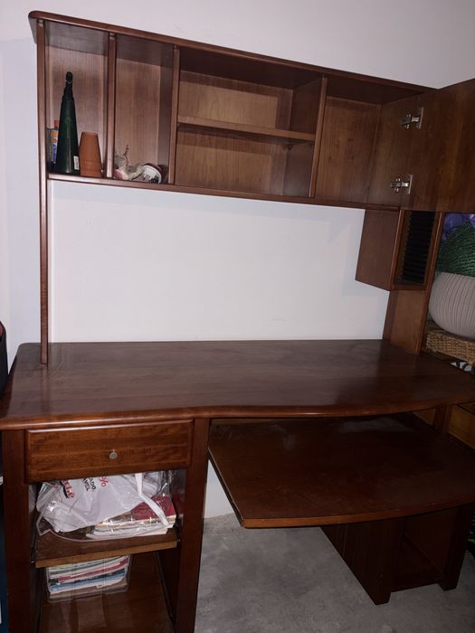 Estante + Secretária de Estudo em Madeira – Excelente Qualidade
