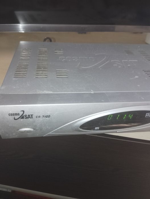 тюнер супутниковий