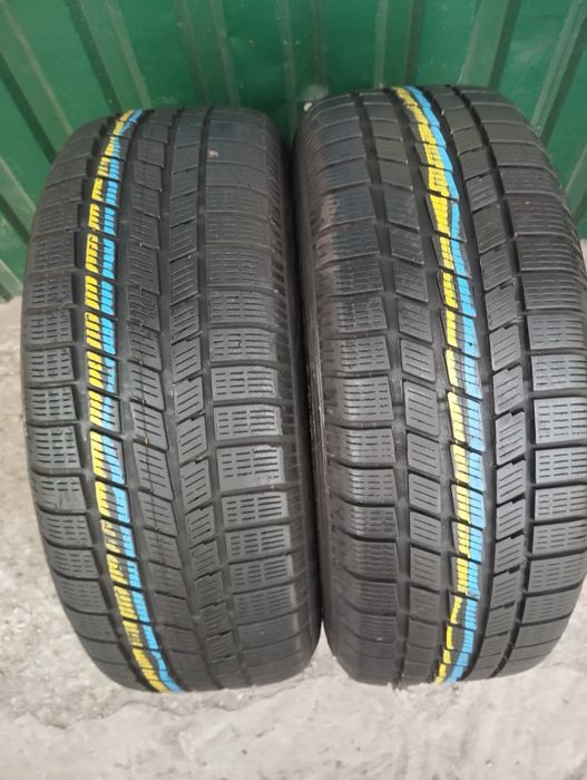 Пара зимових шин Pirelli 205/55/16