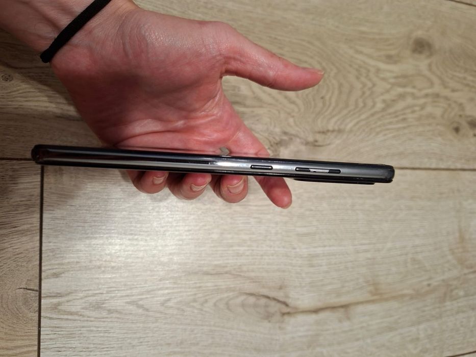 Продам смартфон Samsung Galaxy A52, пам’ять 4/128 GB.