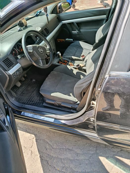 Автомобіль Opel Vectra GTS