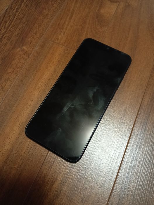 Телефон Redmi 9C.