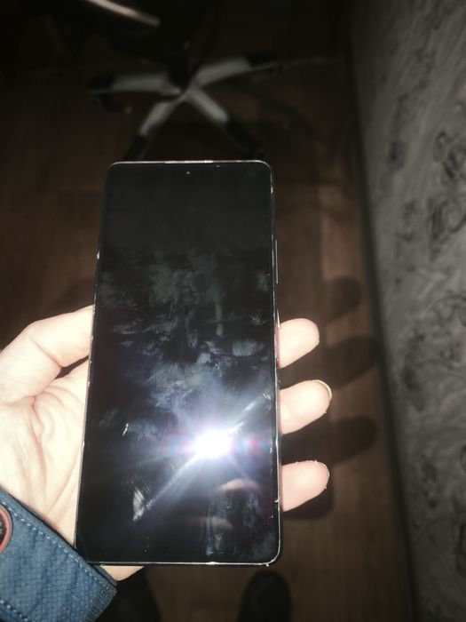 Продам Xiaomi 11t 8/128