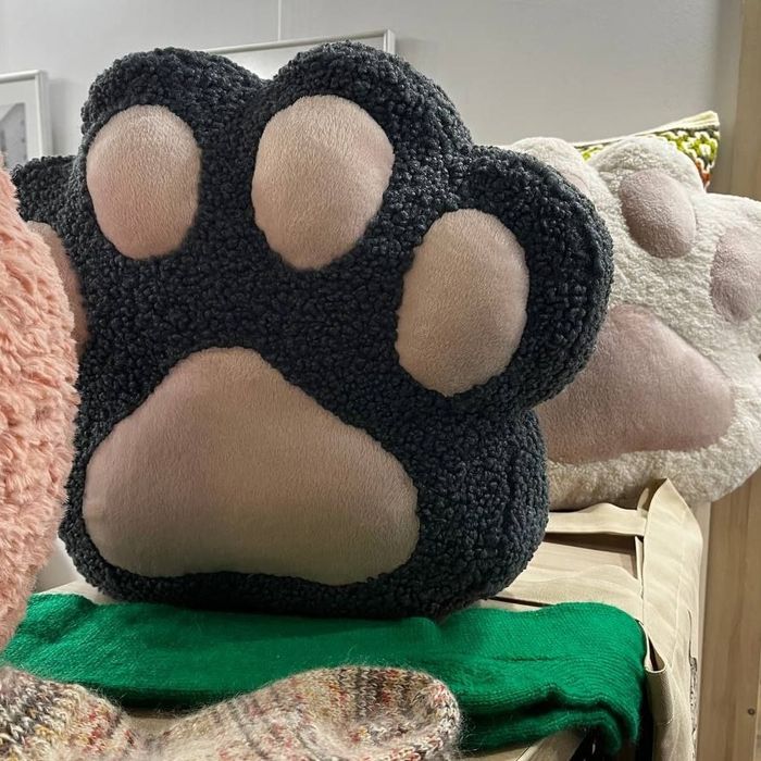 Подушка м'яка Лапка