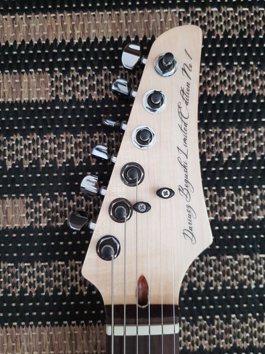 Gitara elektryczna, lutnicza.