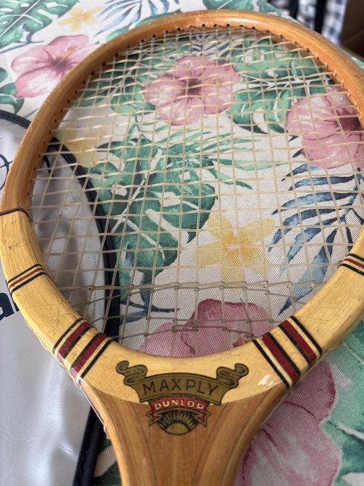 Raquete de ténis vintage Dunlop Maxply – Yannick Noah