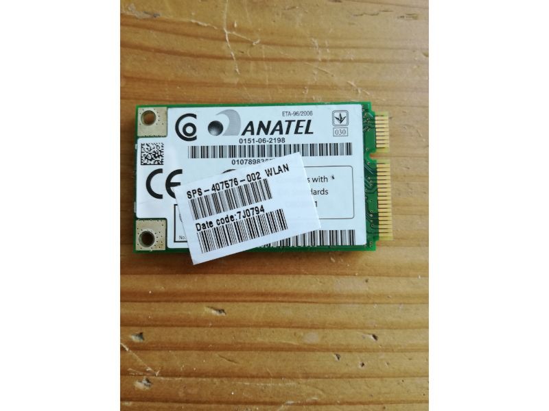 Diversos componentes portáteis e outros