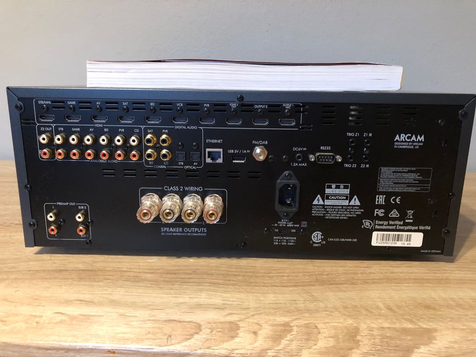 Arcam 250SR amplituner 2.1