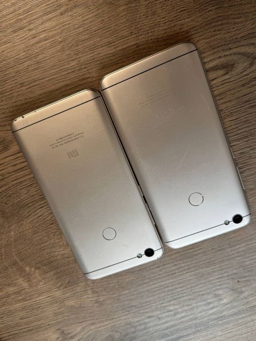 Продаю телефони Xiaomi MDT6S 2 шт, та 1 Xiaomi M1804C3DG