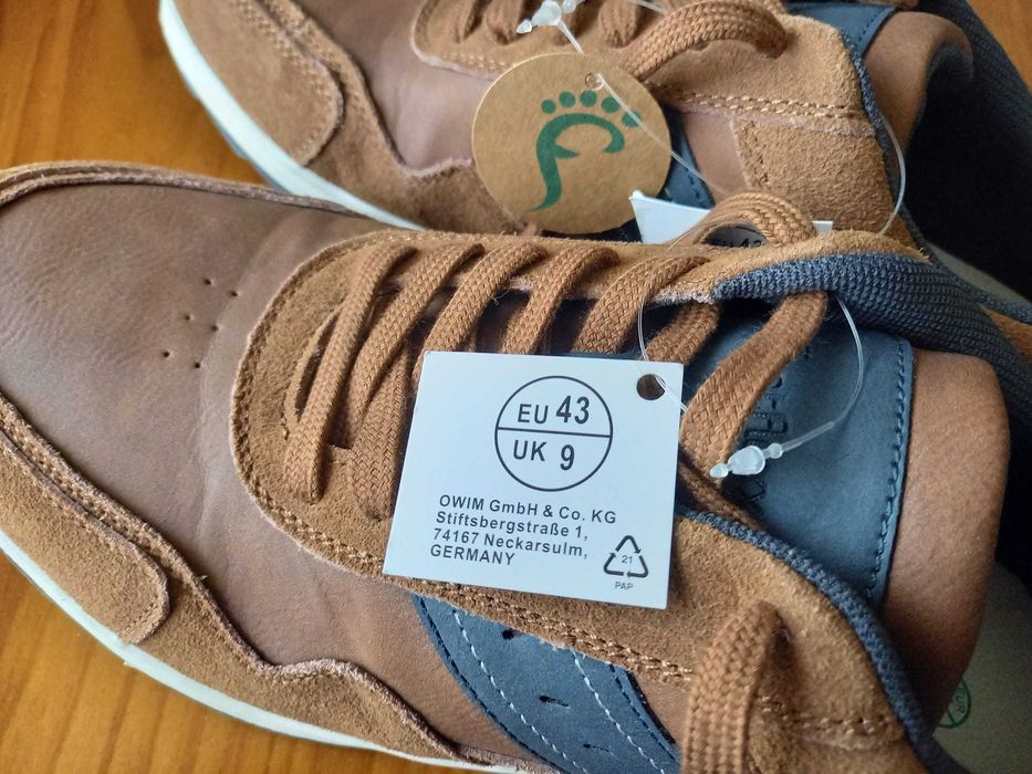 (NOVO, COM ETIQUETA) FootFlexx: Sapatilhas em Camurça para Homem