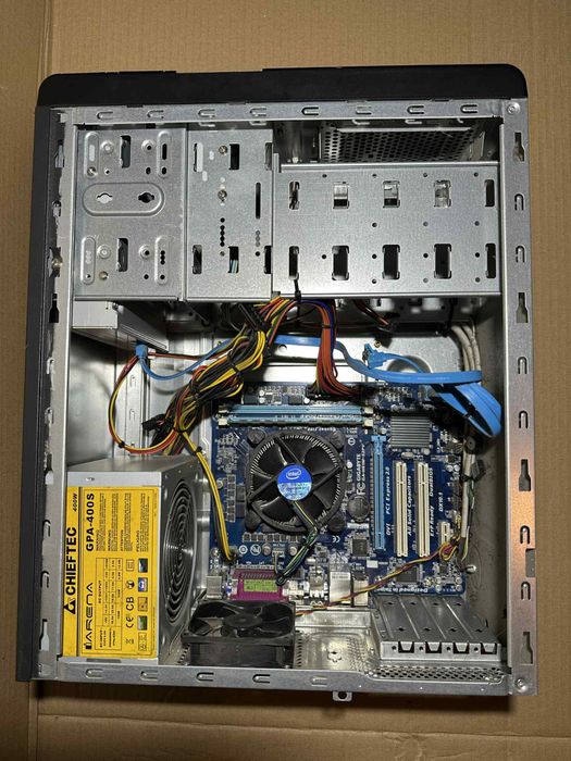 Komputer stacjonarny PC Gigabyte GA-H61M-S2PV, Intel