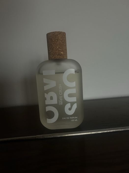 Obvious white crush