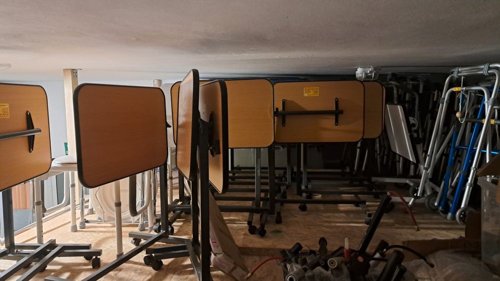 Stolik Przyłóżkowy Wypożyczalnia Warszawa już od 50 zł / miesiąc