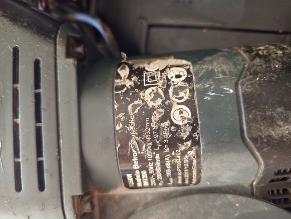 2 martelos elétricos a funcionar bem