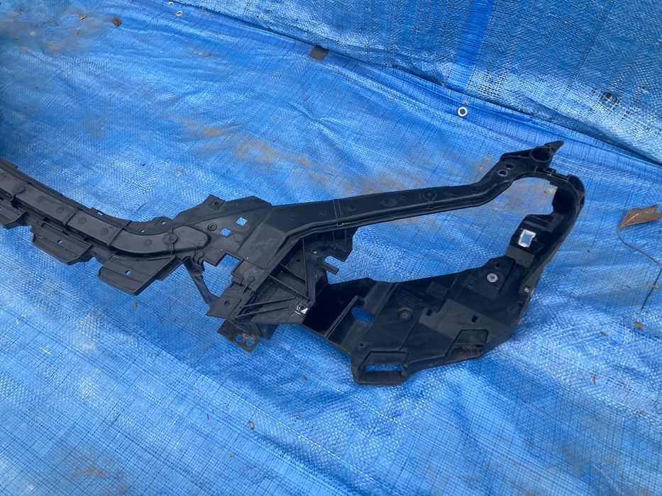 Volvo v40 pas przedni wzmocnienie