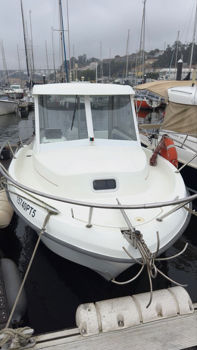 Antares 600 praticamente novo