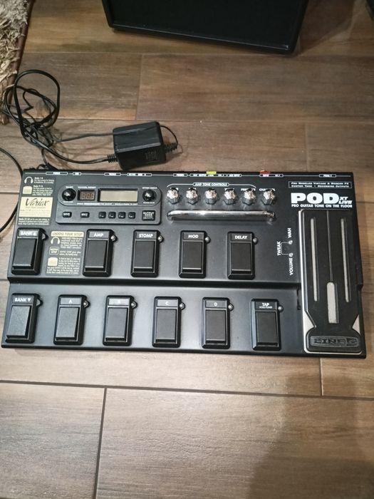Line 6 POD XT Live – multiefekt / procesor gitarowy – efekty, presety