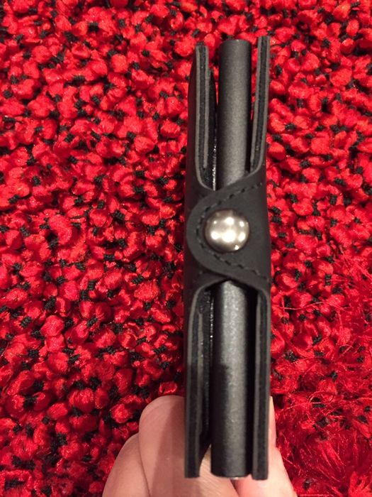 Carteira Porta Cartões Automaticamente