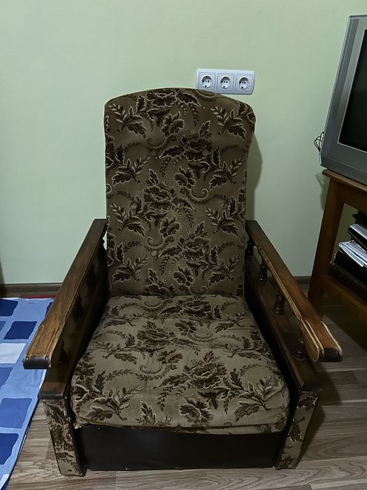 Крісло у вітальню/кімнату