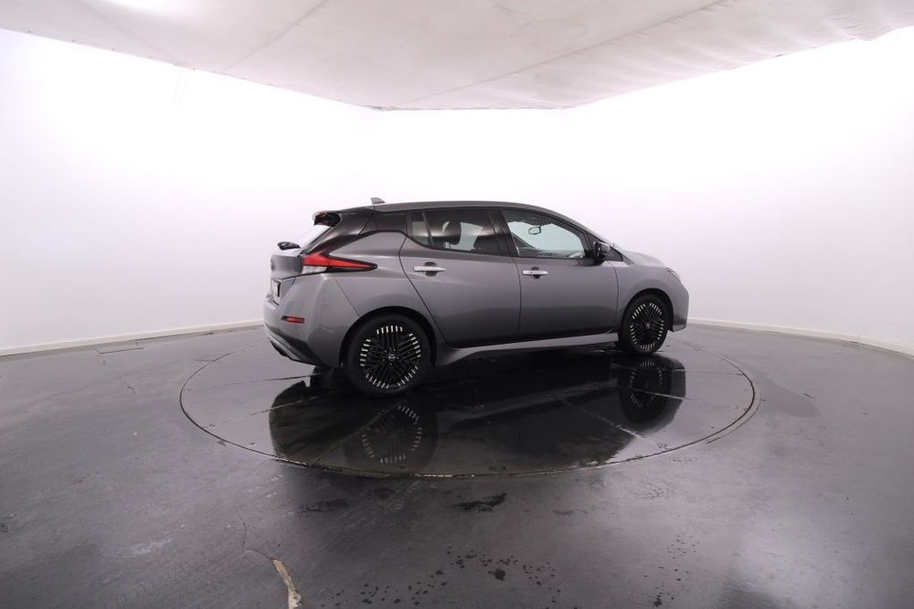 Nissan Leaf N-Connecta516523651604172807