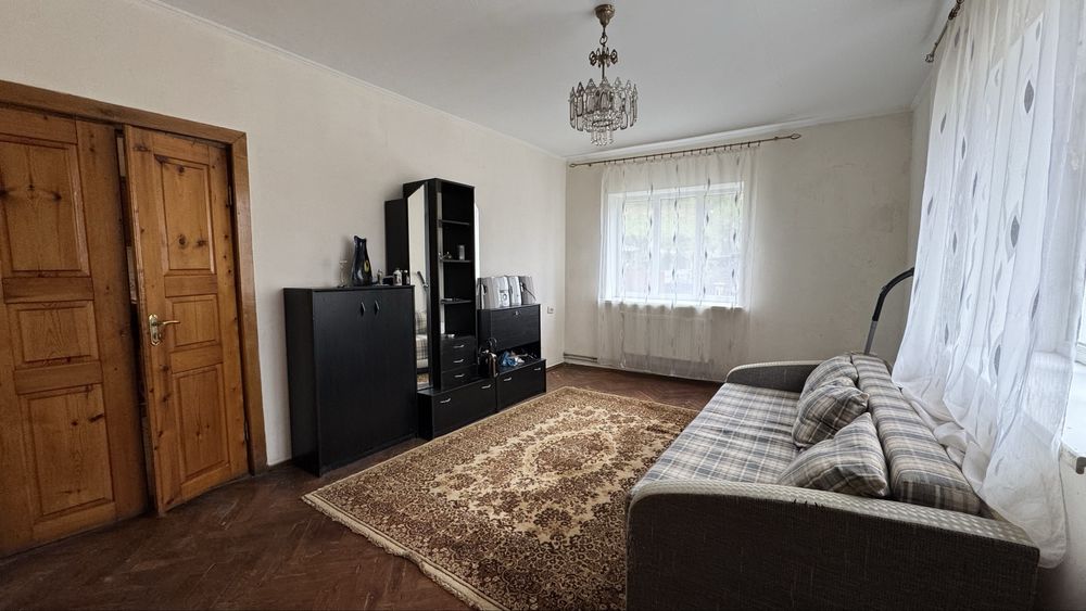 Продам будинок в м.Городок Хмельницькоі обл.