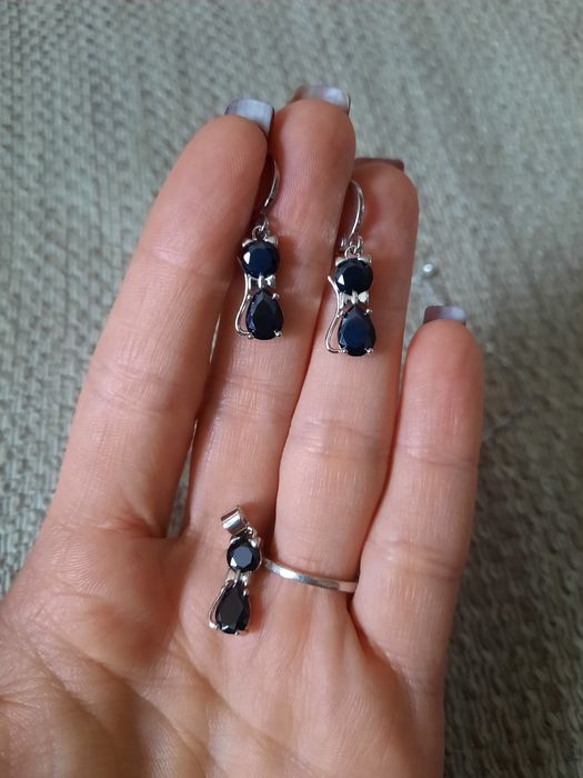 Srebrny komplet kolczyki kotki + zawieszka z łańcuszkiem