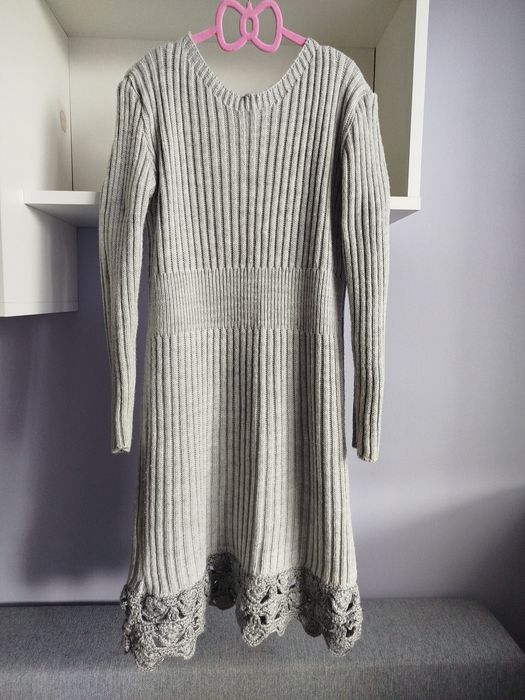 Sukienka gruba dzianina 146/152