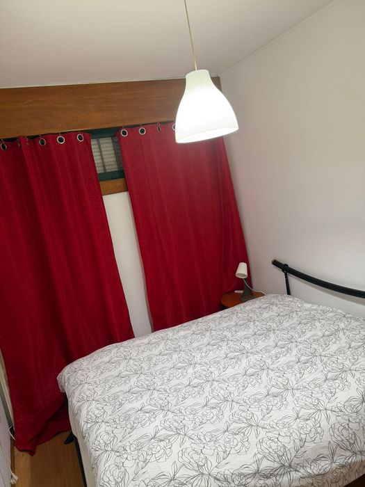 Quarto para arrendar — Restelo - 550€ c contas