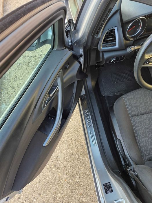 Opel astra J 1.3