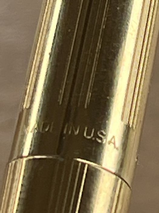 Caneta tinta permanente PARKER 180 INSIGNIA ( banhada a ouro ) vintage USA