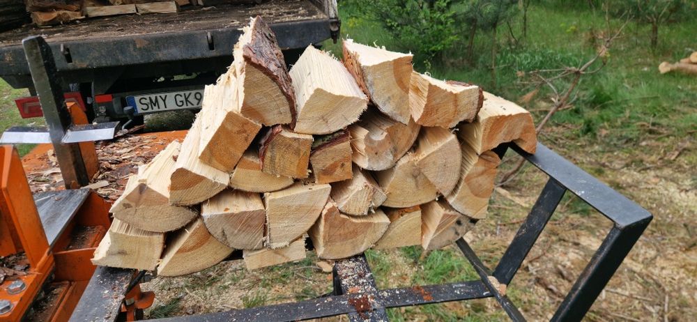 Sezonowane Drewno do pieca kominka  sosna brzoza dąb akacja jesion