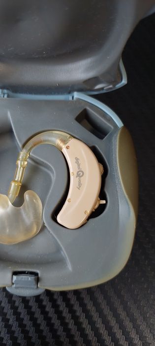 Aparat słuchowy na baterie Hansaton