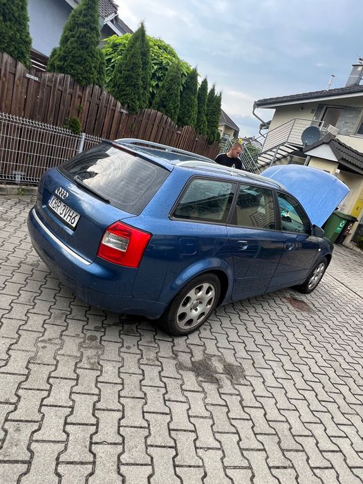 Aubi A4 B6 2004 Rok